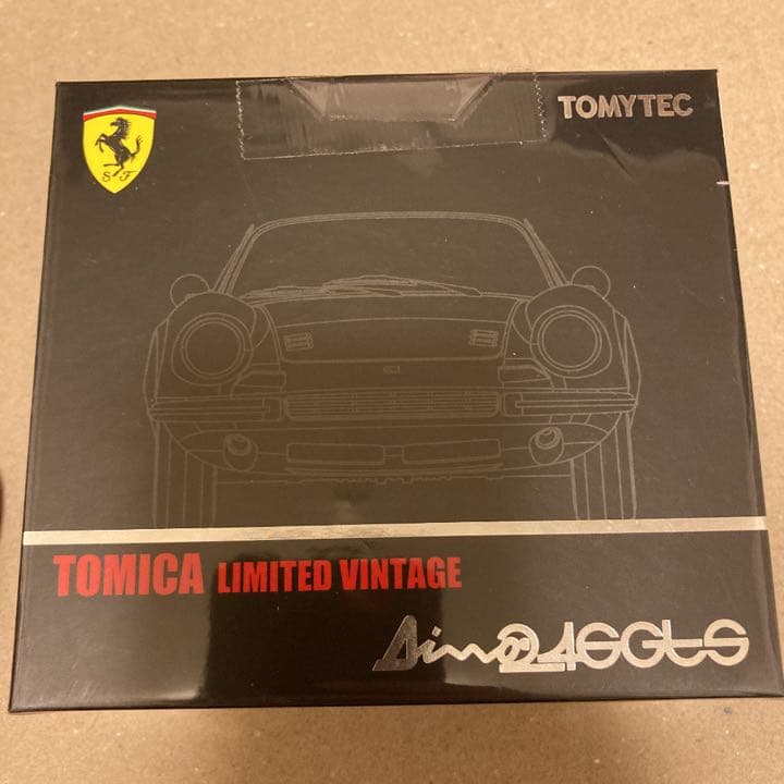 トミカリミテッドヴィンテージ 1/64 TLV ディーノ 246GTS