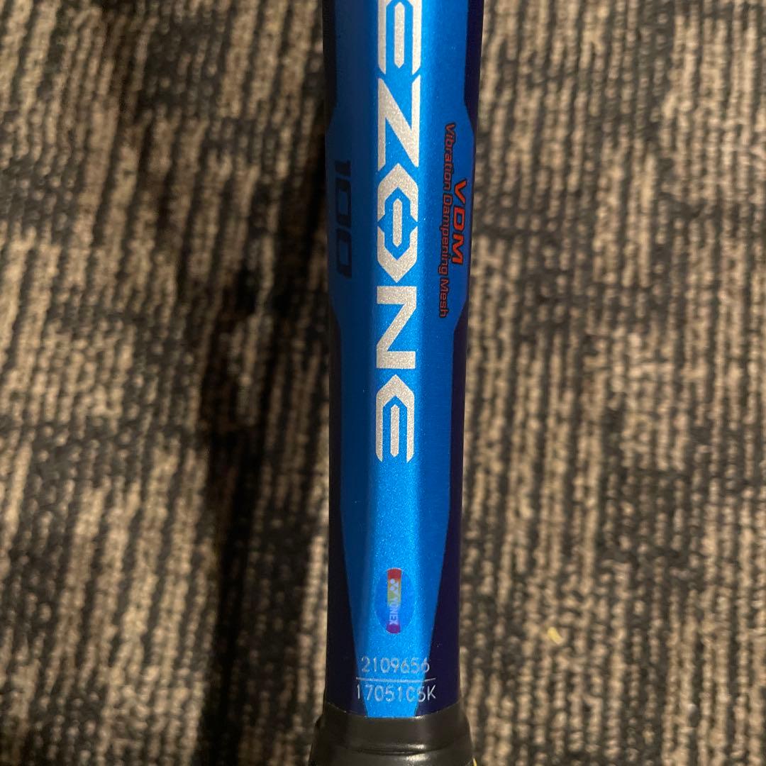 【美品】YONEX ヨネックス EZONE 100 0.5inch Long