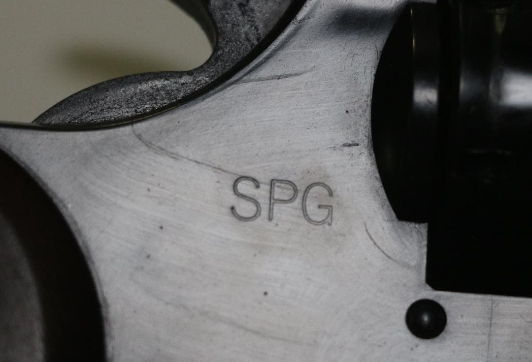 ぴよんきち　MGC製ABS樹脂モデルガン コルトローマン　合法品　未発火