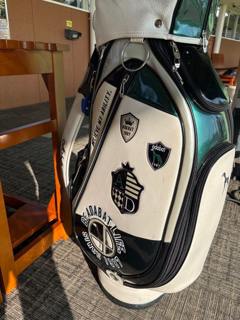 アダバット キャディバッグ ホワイト/グリーン