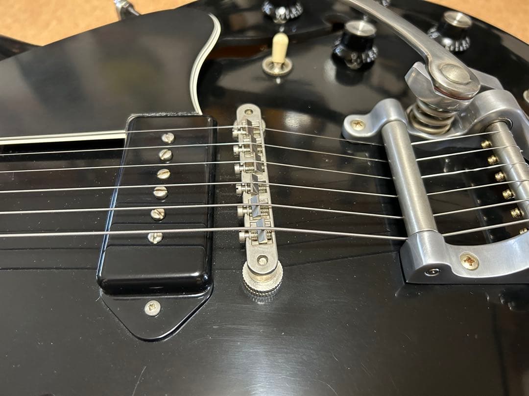 ギター ES-330 Dot VOS Ebony w/Bigsby GIBSON