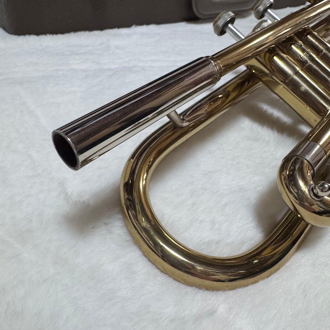 Buescher 930 トランペット 本体 ケース付き B5070 ゴールド