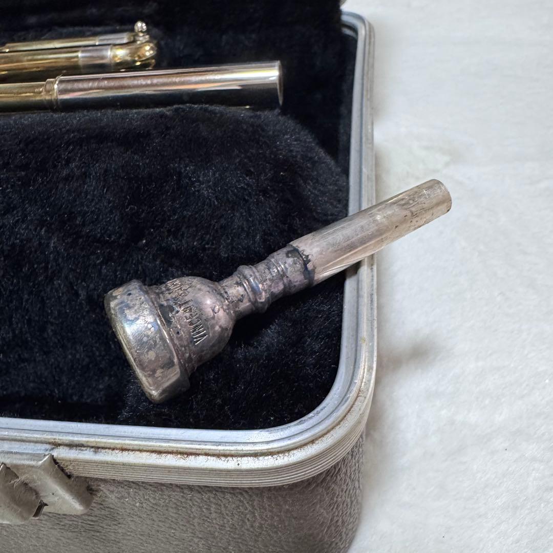 Buescher 930 トランペット 本体 ケース付き B5070 ゴールド