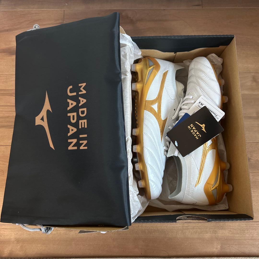 【新品未使用、袋付き】モレリアネオ4β ジャパン　白金　ゴールド　26.0cm