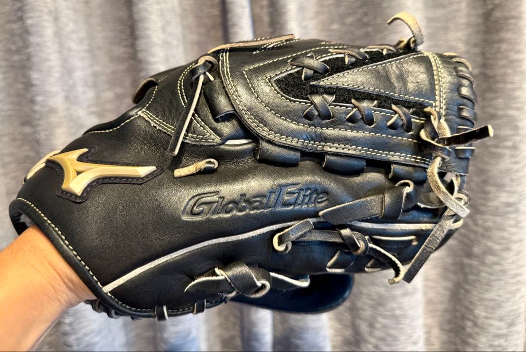 ミズノ グローバルエリート 軟式グラブ 黒 オールラウンド　投手用　右利き