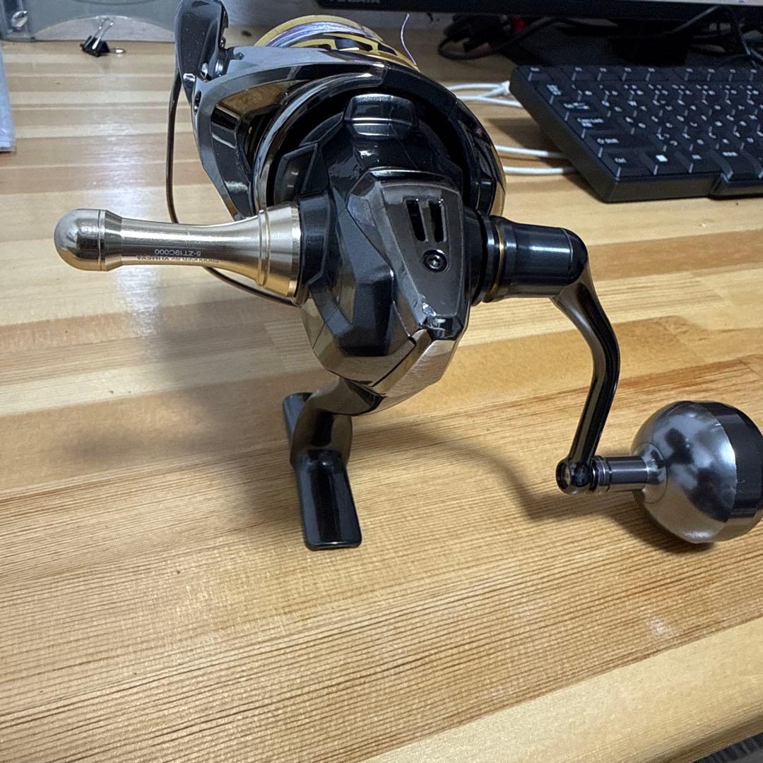 TWIN POWER 4000MHGスピニングリール