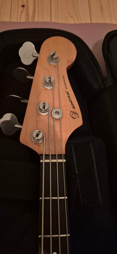 Duncan エレキベース 優美音響　ジャズベース