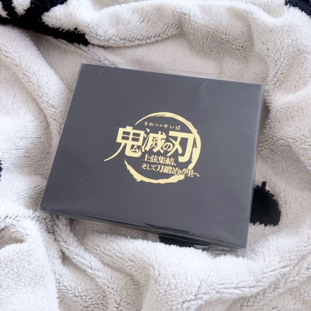 鬼滅の刃　劇場物販ワールドツアー　KV57mm 缶バッジセット