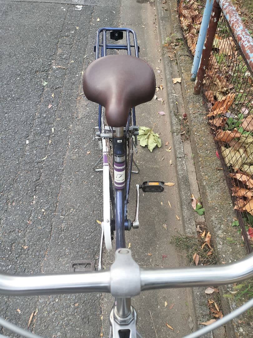 最終お値引♥【直接お取引限定】26インチ オートライト・ギヤ付自転車