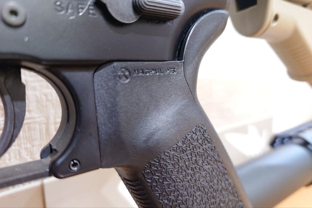 東京マルイ 次世代 M4 電子トリガー TITAN サマコバ