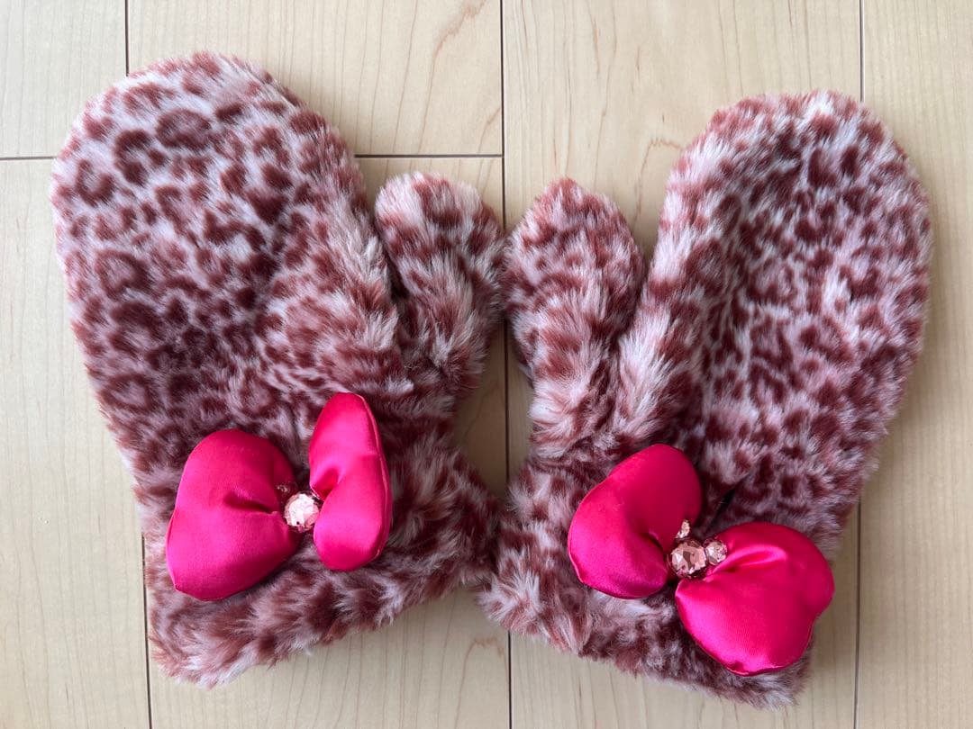 ミニーちゃんヒョウ柄ファーファンキャップ・ミトンセット