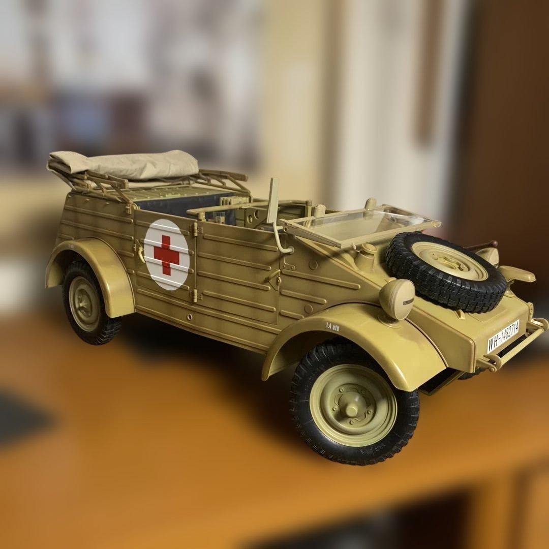 キューベルワーゲン 担架付き ドラゴン製アンビュランスモデル 「１／６」❗️