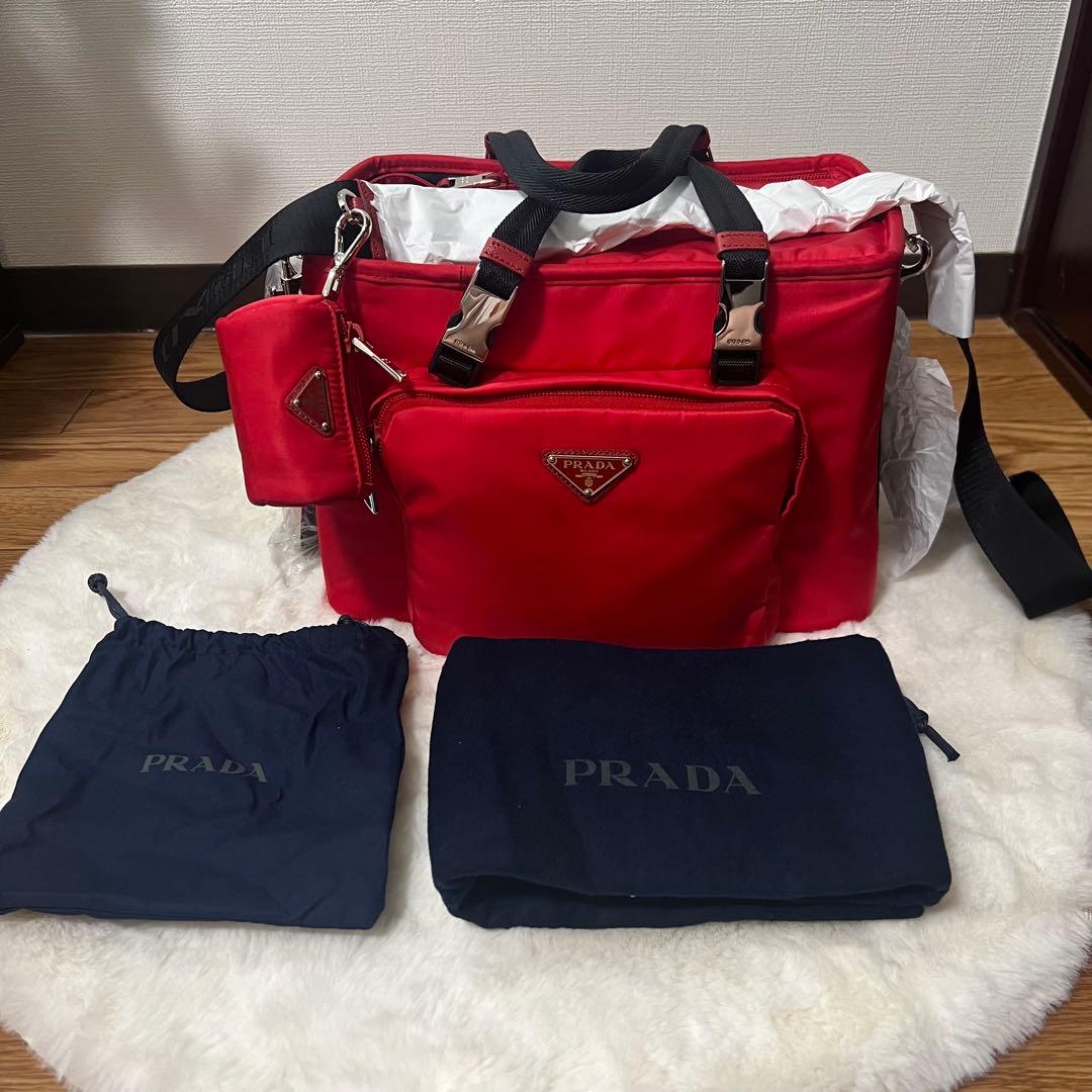 PRADA ペット用 トート キャリーバック レッド 皿、ポーチ付き 新品未使用