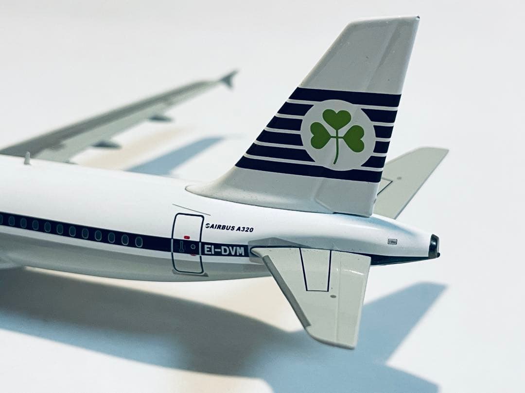 エアリンガス AIRBUS A320 1/200 航空模型