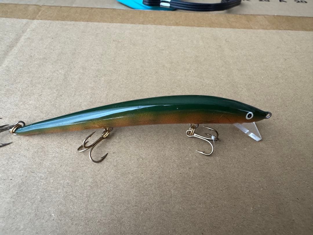 ナベミノー ルアー 約13cm約11cm ブラウン グリーンの1セット