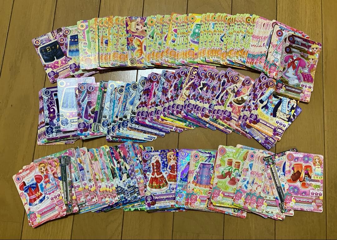 ☆アイカツカード 約300枚以上☆