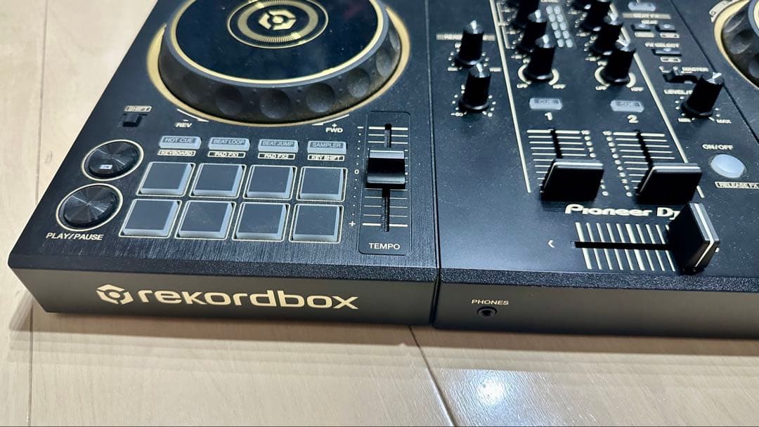 Pioneer DJ DDJ-400 コントローラ