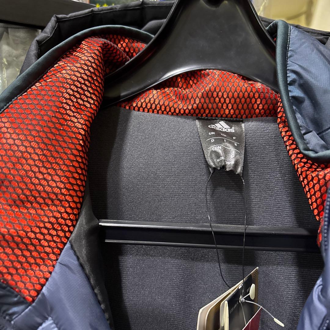 アディダスベンチコートTIRO新品Ｏサイズ