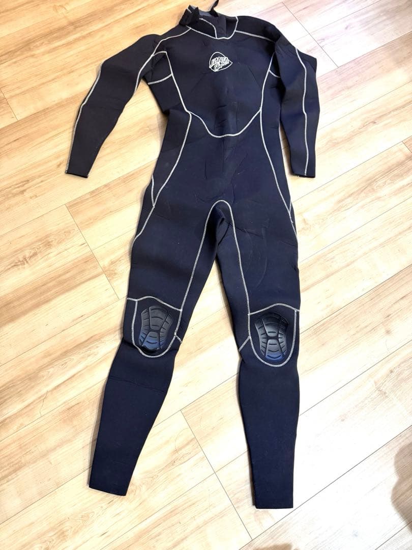 黒 日本プロサーフィン　ウェットスーツ　フルスーツ ジッパー付き フィン付き