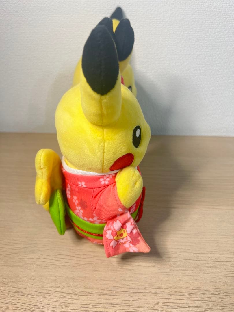 マンスリーピカチュウ 2016 お正月 ペア ぬいぐるみ ポケモンセンター限定