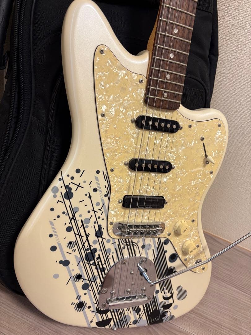 ギター MAMI JAZZMASTER PEARL WHITE Stratomaster