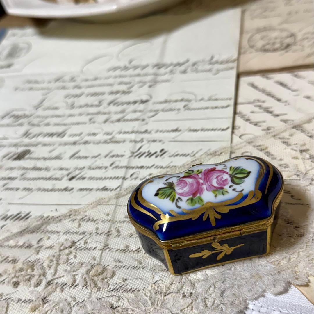 アンティーク　リモージュ　トリンケット　花柄の陶器　小物入れ　蚤の市