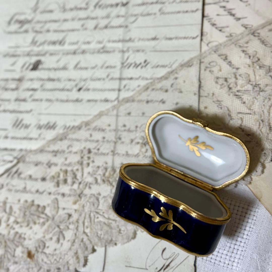 アンティーク　リモージュ　トリンケット　花柄の陶器　小物入れ　蚤の市