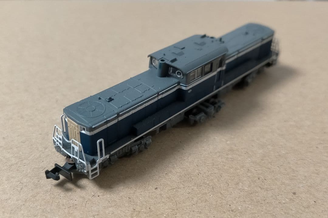 ロクハン　Zゲージ　T002-2 DD51 1000 A寒地型 A更新色