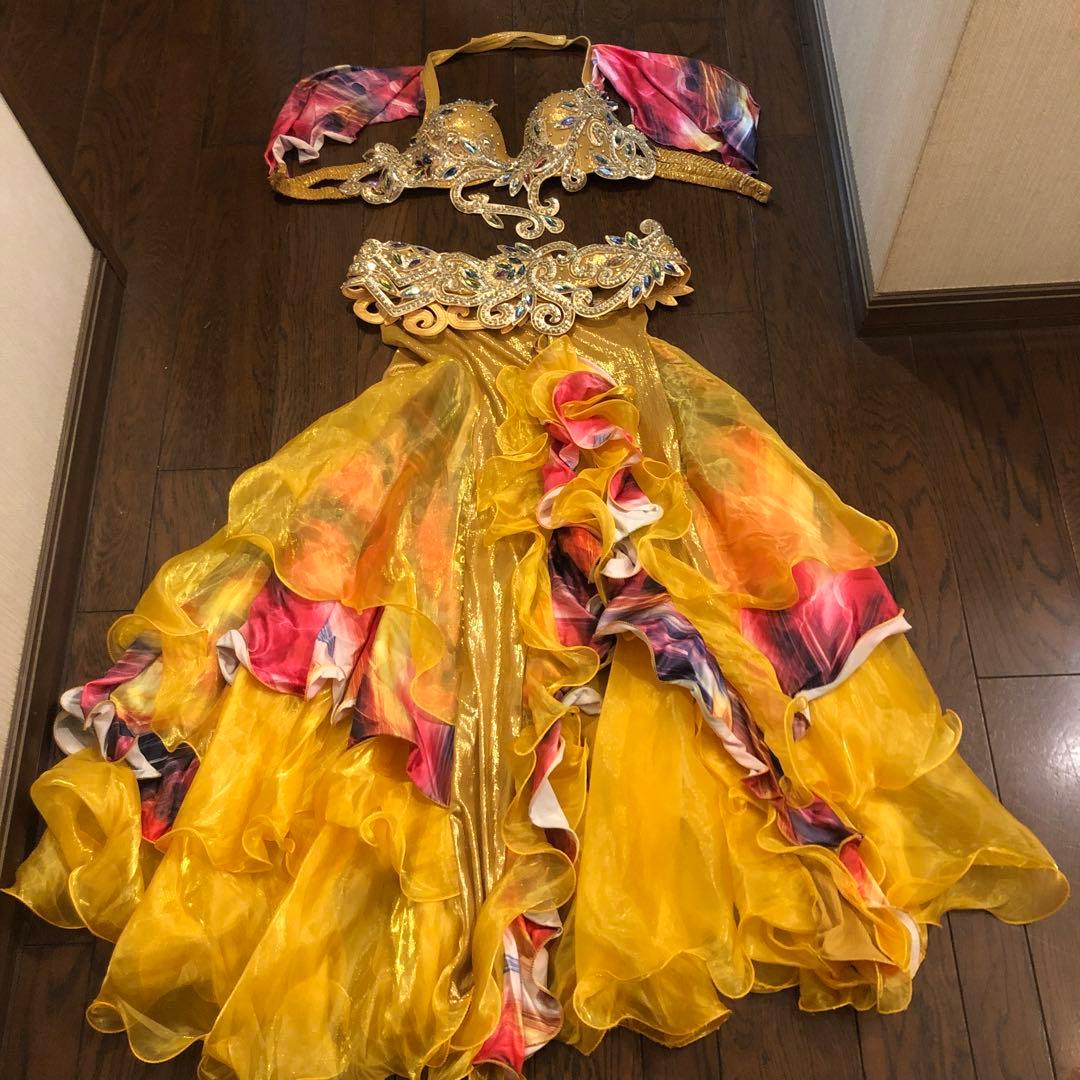 新春SALE再お値下げ ベリーダンス セットアップ フリル付き