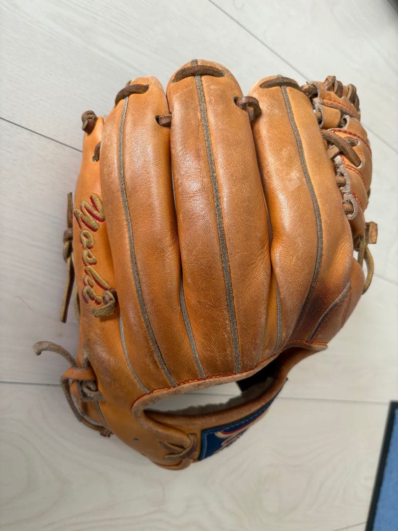 スラッガー　グローブ　石井義人使用