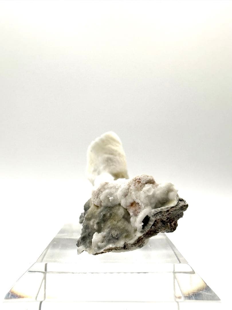 アラゴナイト　カップ　原石　鉱物標本　天然石　石　霞石