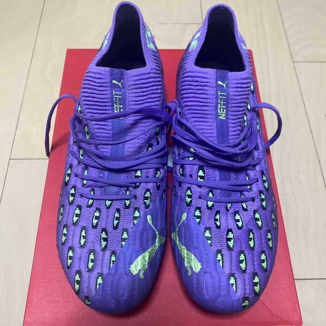 日本未発売　サッカースパイク　プーマ　フューチャー　キャッツアイ