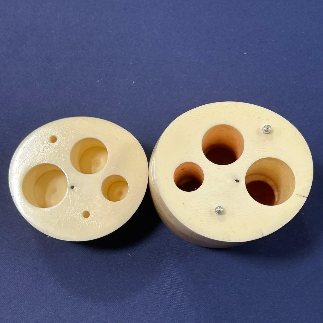 象牙風 ハンコ置き 印鑑置 総重量331.2g 縦約82.4㎜ 横約60-66㎜