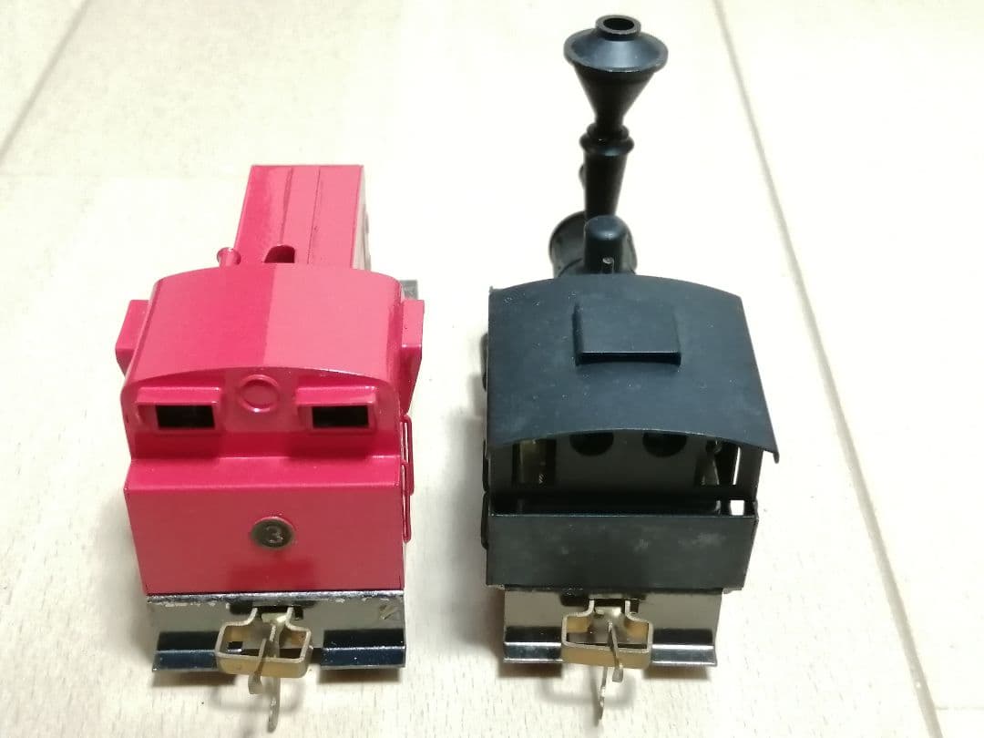 骨董HOゲージ つぼみ堂 蒸気機関車＆ディーゼル＋貨車２両 美品