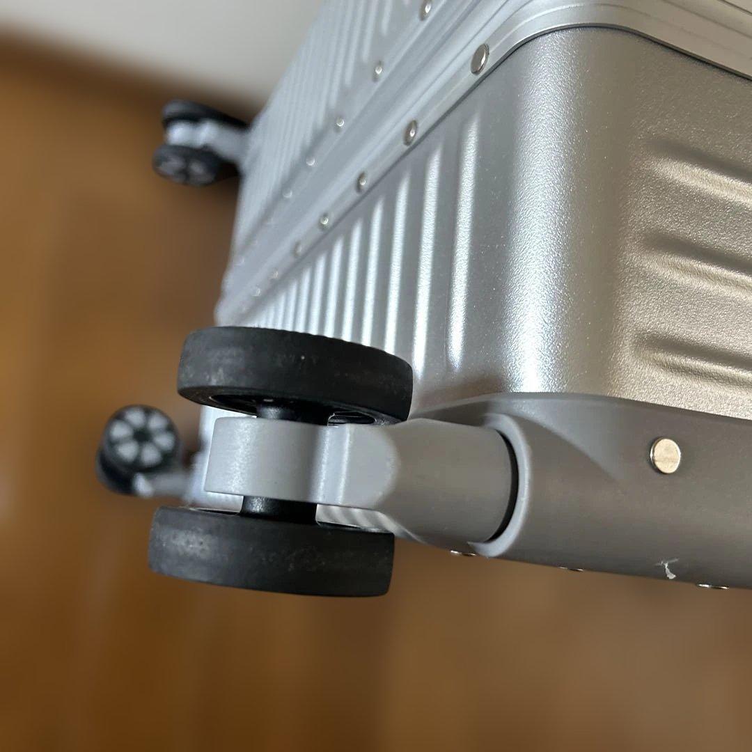 専用です。 ワンダーモア シルバー アルミニウム キャリーケース 78L