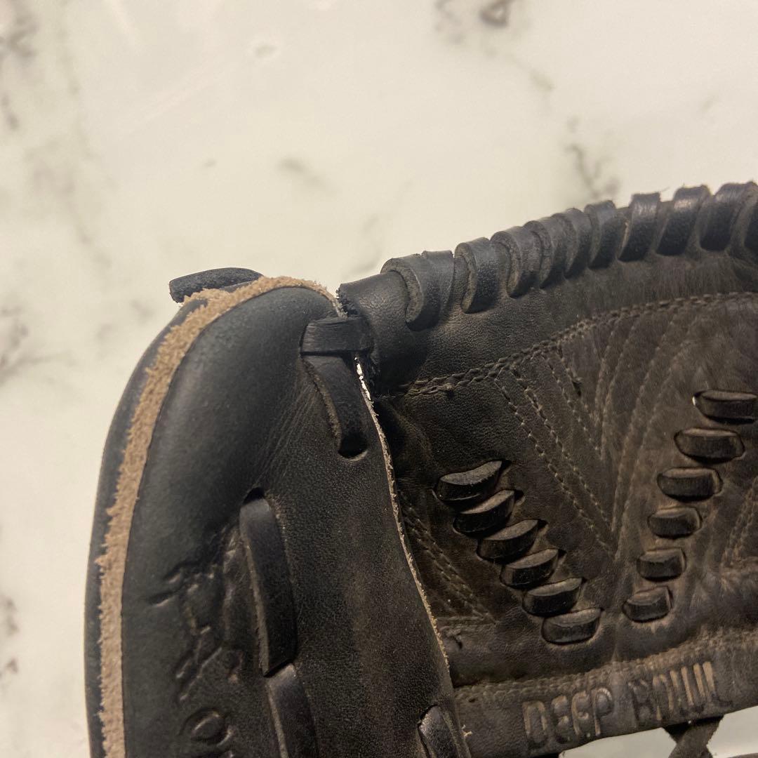 Buw League 硬式グローブ 黒 ストライプデザイン