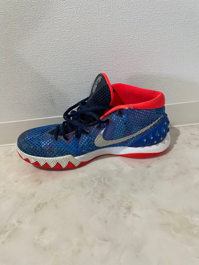 NIKE Kyrie 1 バスケットシューズ　US9.5 27.5㎝