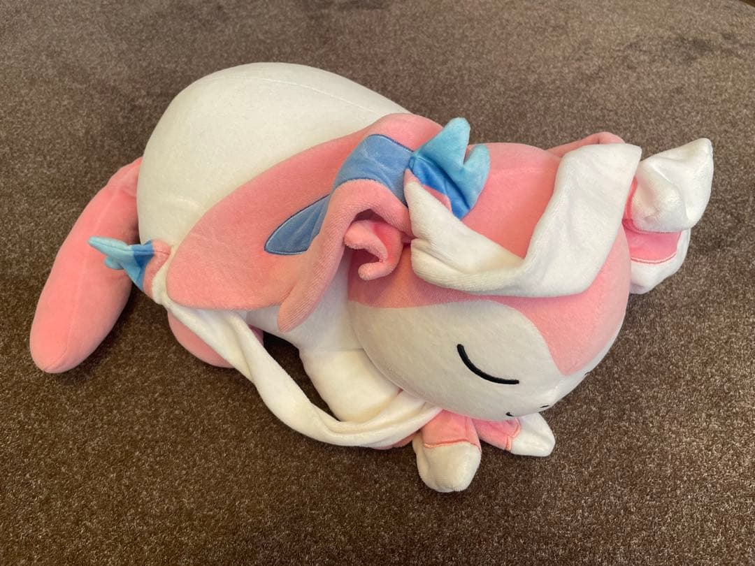 すやすやニンフィア　　ぬいぐるみ　ポケモンセンター