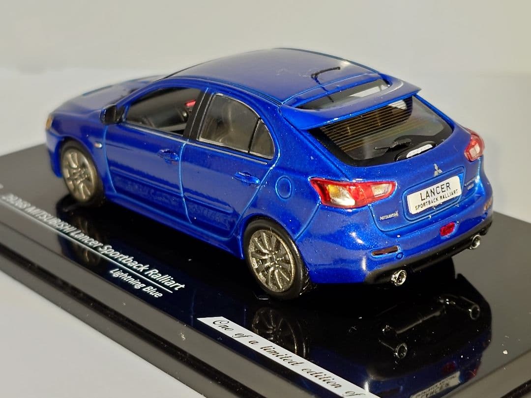 三菱 ランサースポーツバック 1/43 ミニカー ブルー ビテセ