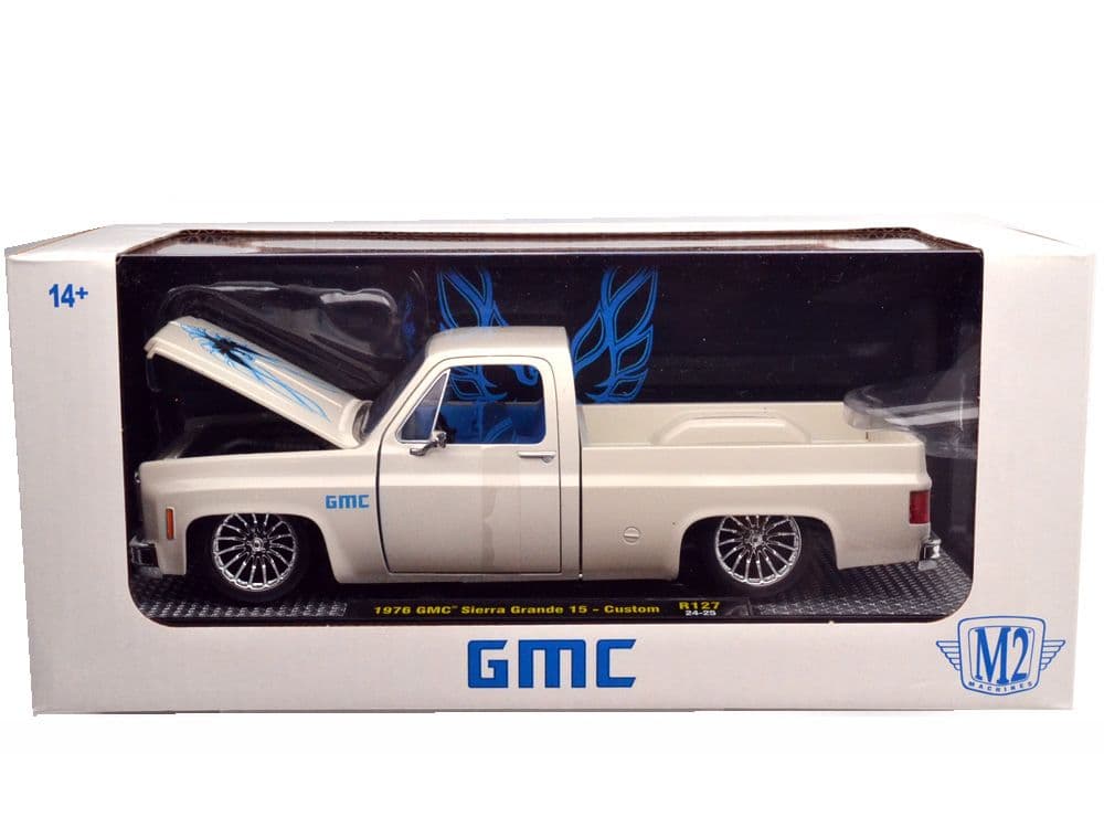 M2 1976 GMC シエラ・グランデ 15 - ホワイト