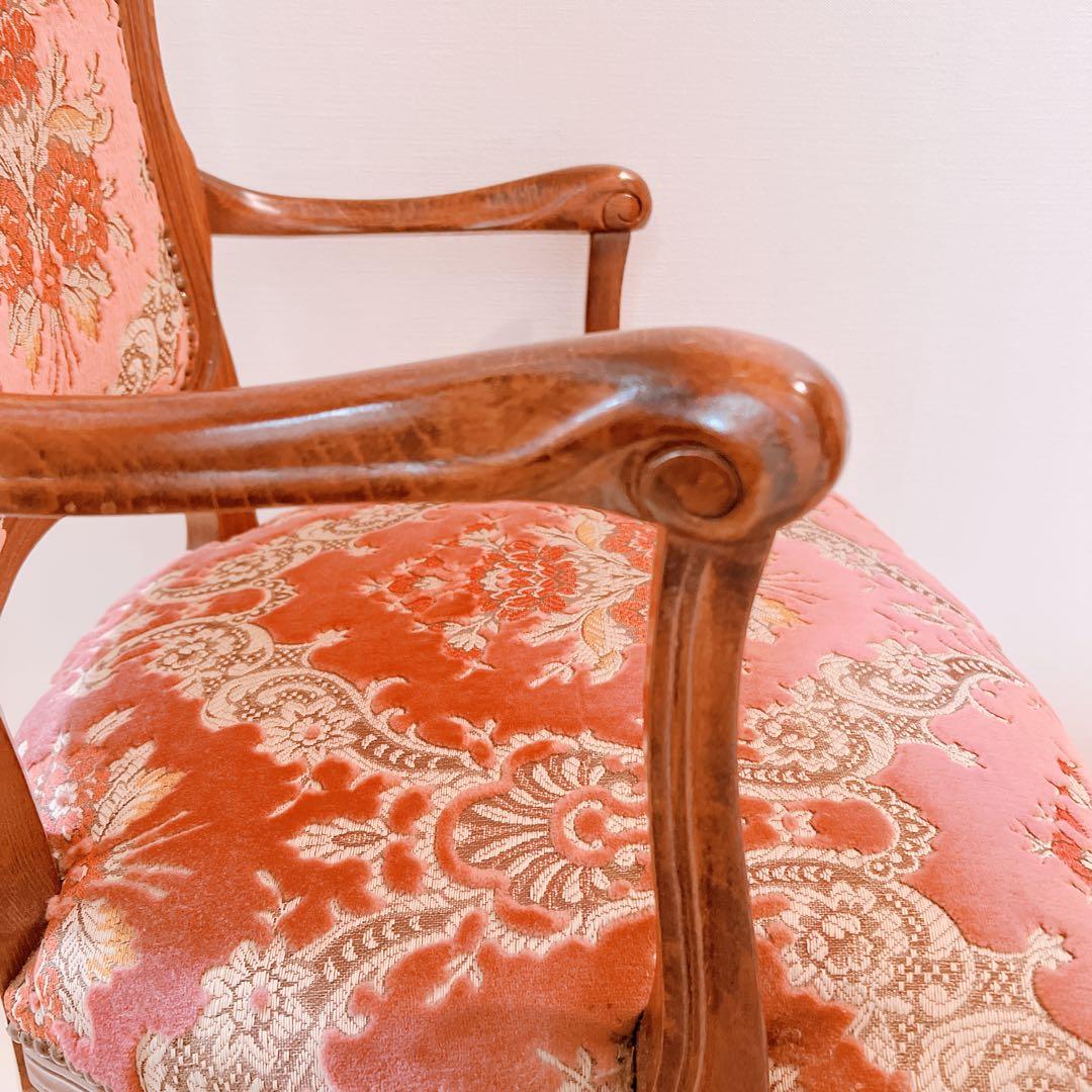 アンティークチェア　肘付き　ロココ調　猫足　ヴィンテージ　ピンク　イス　金華山張