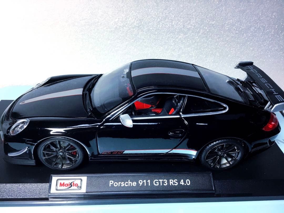 ⭐️お買い得‼️ ミニカー　ポルシェ　1/18