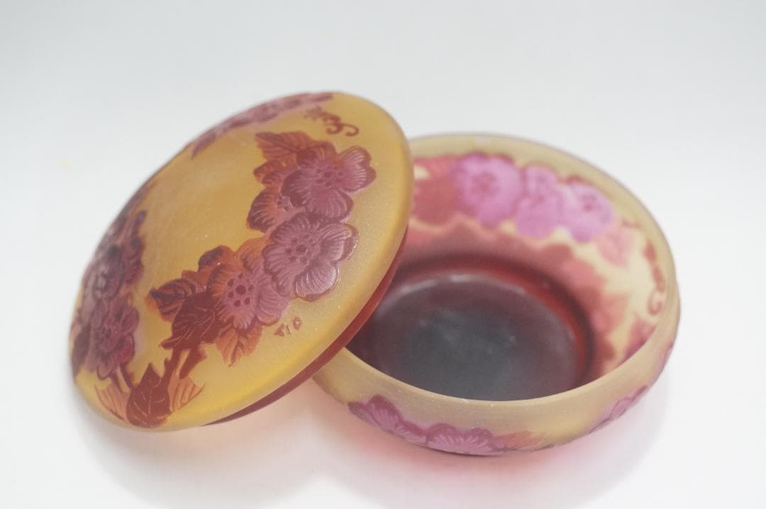 エミールガレ　ボンボニエール 蓋つき　カメオ彫り　被せガラス　高さ8cm