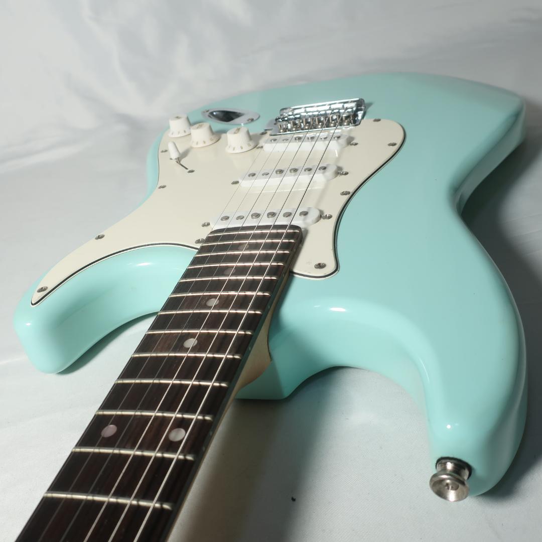 美品 Legend サーフグリーン ストラトキャスタータイプ ギター ケース付