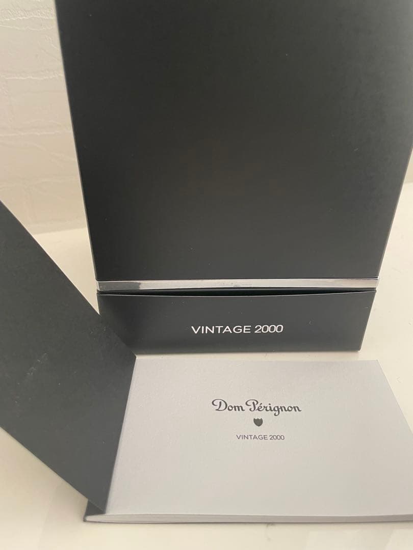 Dom Pérignon Vintage 2000 専用ボックス付き