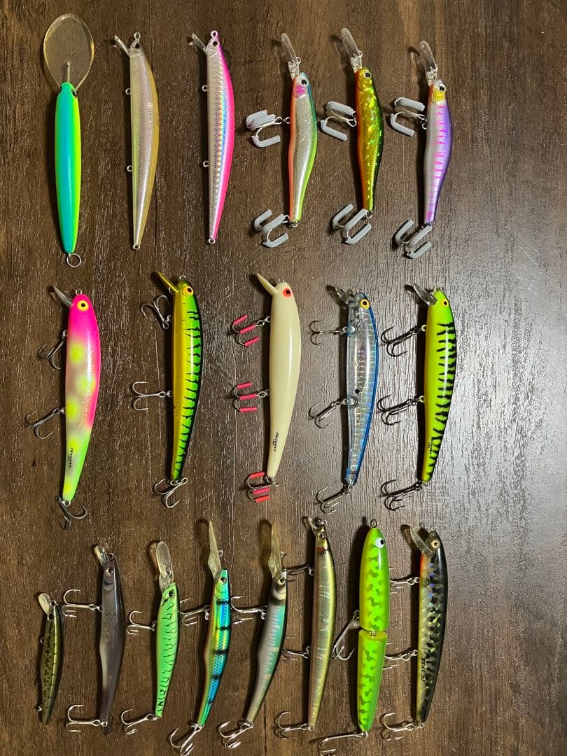 バス シーバス サクラマス ミノー セット (19個)