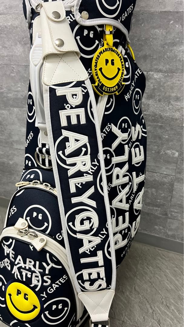 ★人気完売品★ PEARLY GATES ビッグスマイリーキャディバッグ