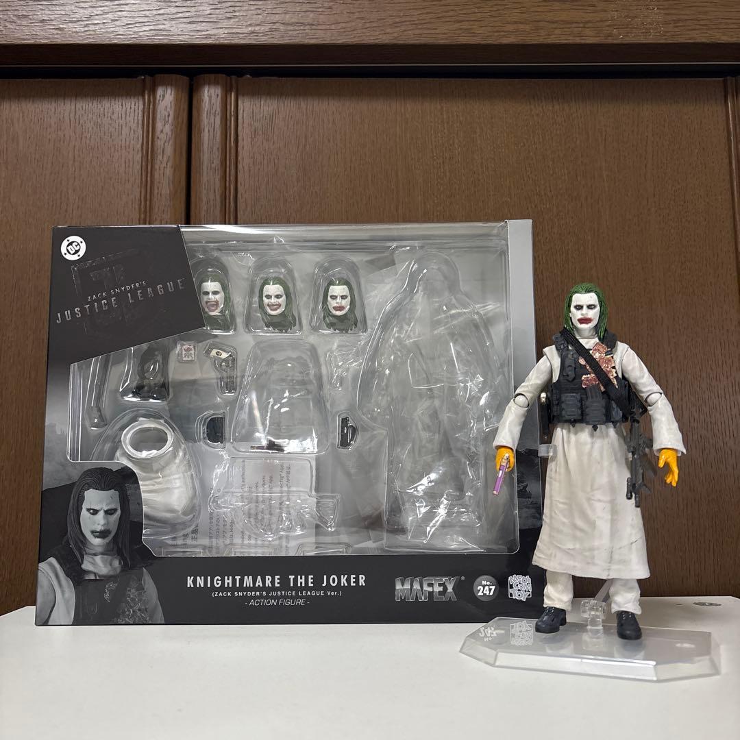 mafex KNIGHTMARE BATMANTHE JOKER バットマン
