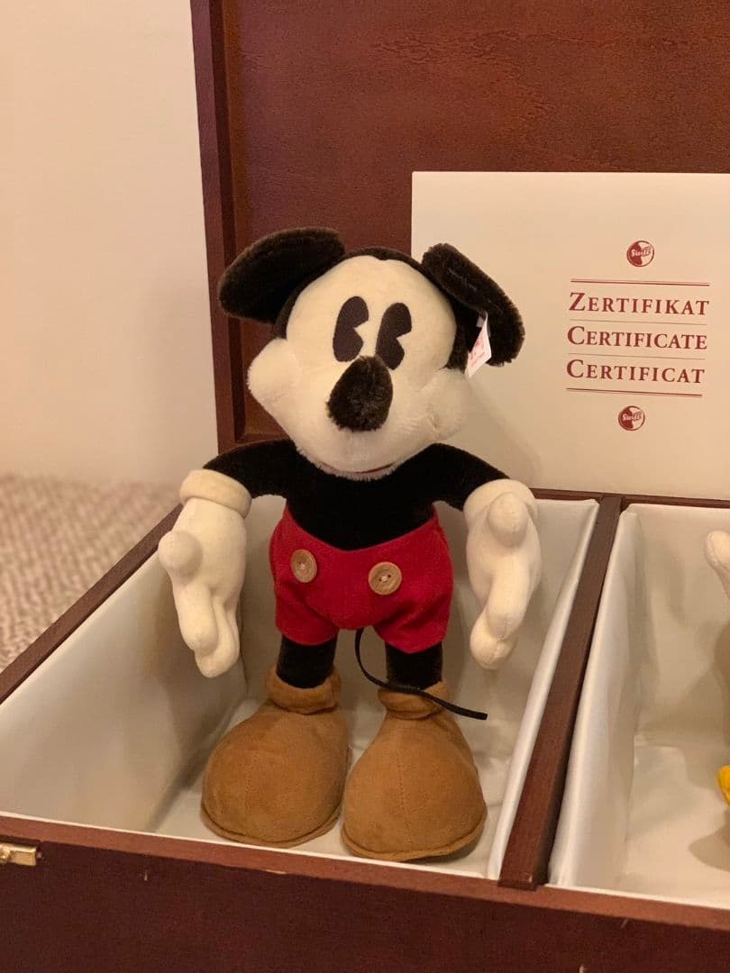 日本限定品3000体です ミッキーマウス ぬいぐるみ セット 2体 証明書付き