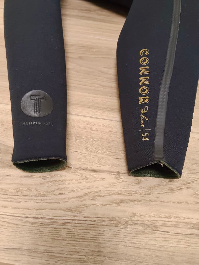 ADELIO 5/4 DELUXE HOODED セミドライ